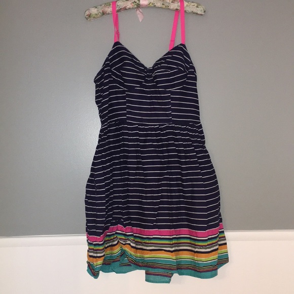 Dresses & Skirts - Dress